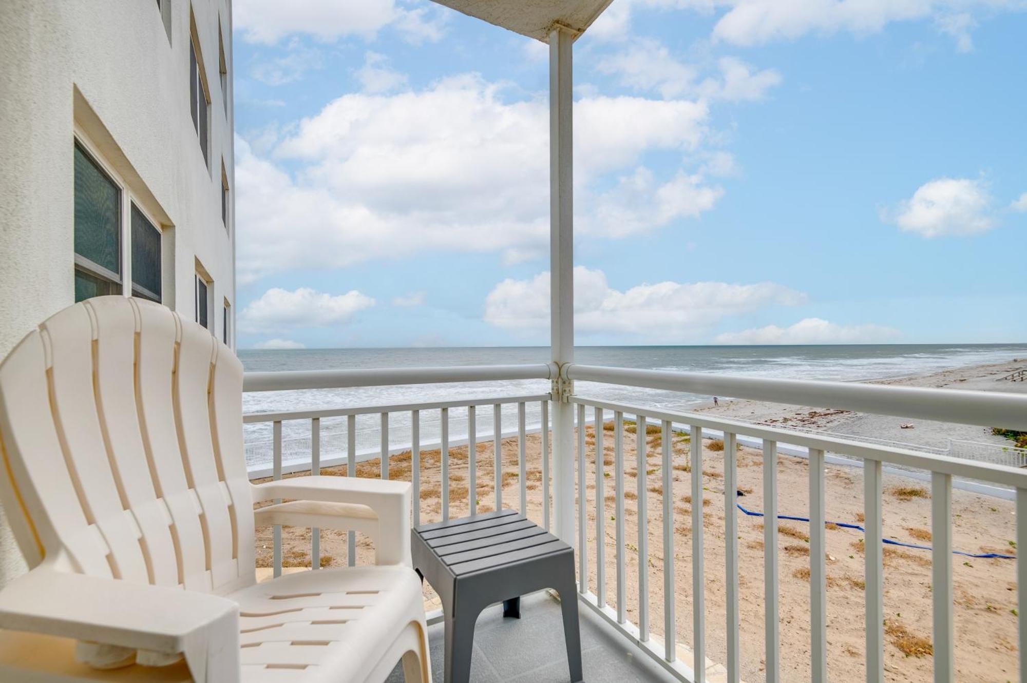 Walk To Shore Satellite Beach Condo With Ocean View المظهر الخارجي الصورة